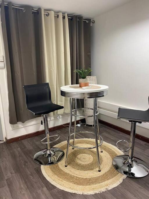 Le Relais Des Voyageurs Apartment ฟอร์-เดอ-ฟร็องส์ ภายนอก รูปภาพ