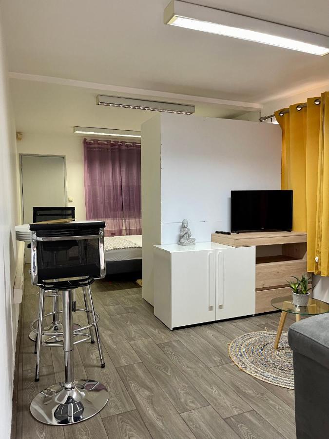 Le Relais Des Voyageurs Apartment ฟอร์-เดอ-ฟร็องส์ ภายนอก รูปภาพ